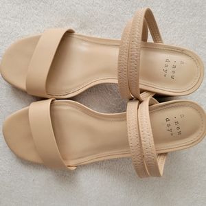 A New Day Block Heels Nude Size 6